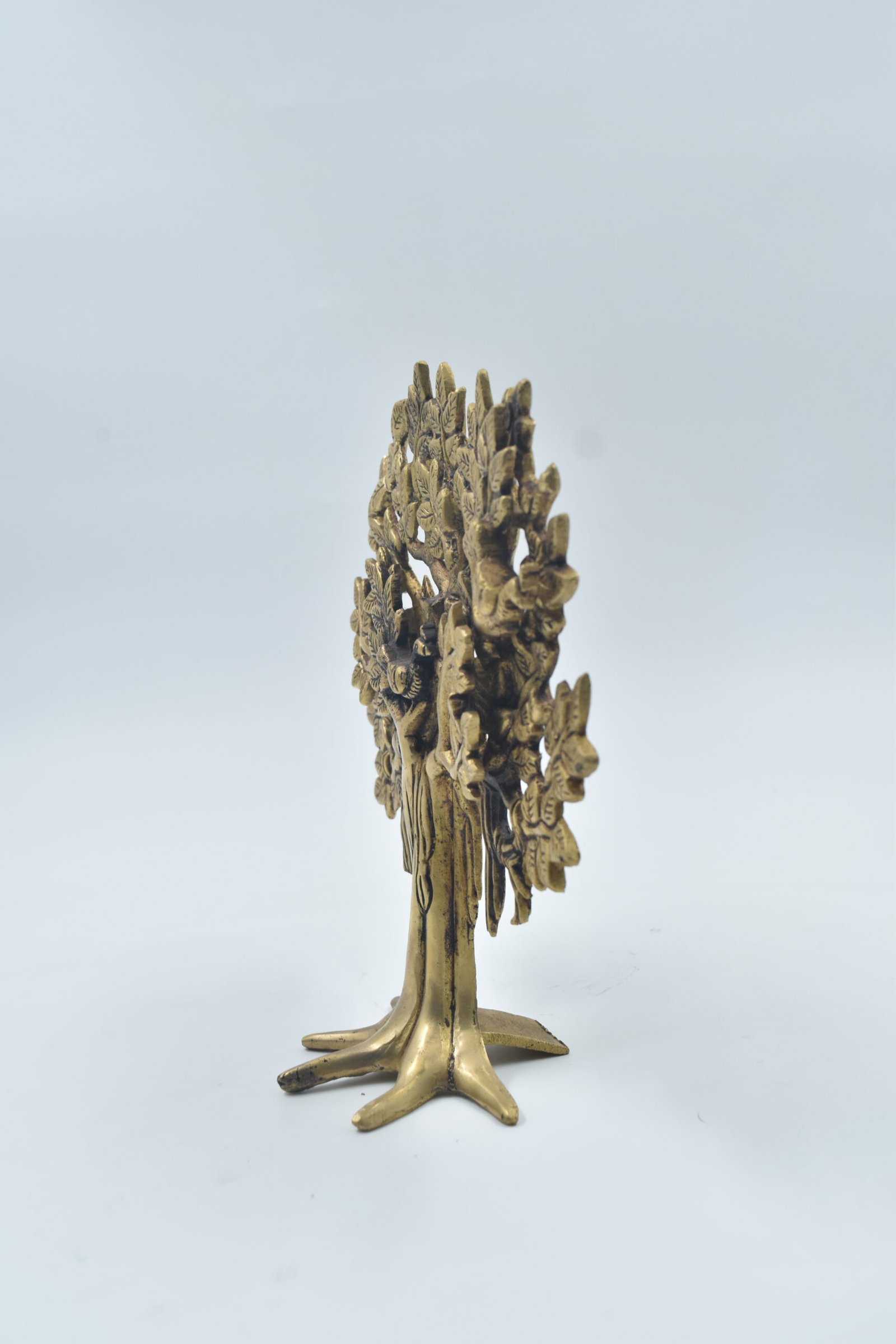 .Kalpavriksha Brass Tree of Life Showpiece Pure Solid Brass with Antique Gold Finish – Handcrafted Feng Shui & Vastu Decor for Home, Living Room, Good Luck Gift & Festive Decoration