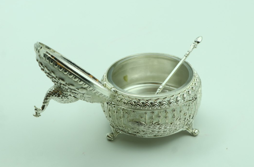 Peacock Mukhwas Container – White-Silver Circular Elegant Mouth Freshener Box for Festive Gifting and Home Decoration