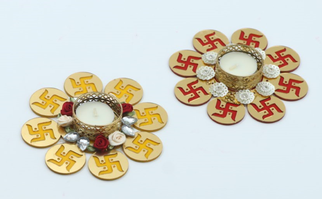 Flower with Swastik Diya – Set of 4 (Red & Yellow) |Red & Yellow Flower with Swastik Diya Set – Auspicious Festival Lamps| Decorative Floral Diya with Swastik for Diwali, Pooja & Gifting| Set of 4 Swastik Flower Diyas – Mandir & Rangoli Festival Decor