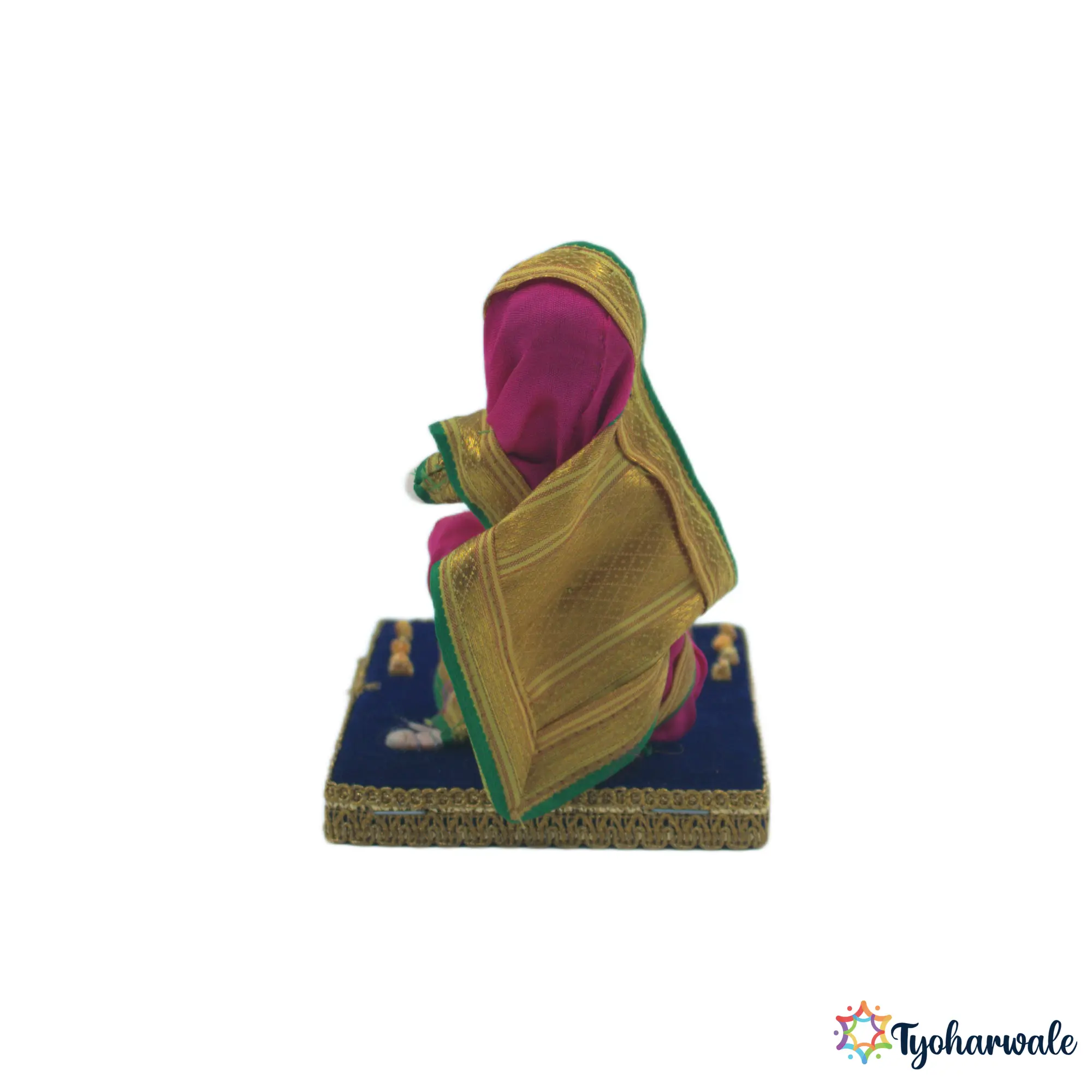 Lady Doing Pooja Setup | Lady Pooja Figurine for Wedding Display | Traditional Pooja Setup Miniature for Cultural Rukwat