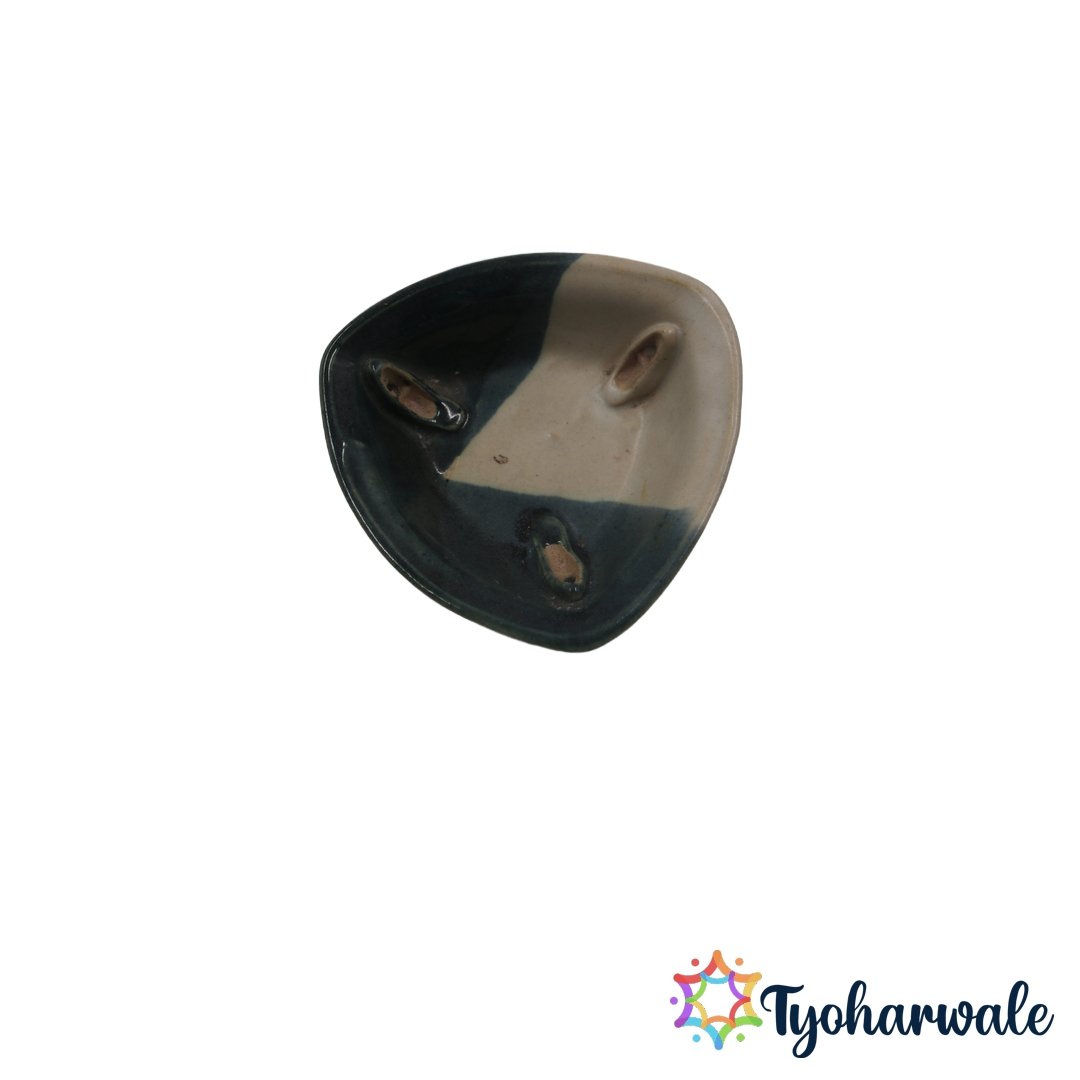 Triangular Floating Diya | Decorative floating diya & tealight holder for Diwali, Pooja & Rangoli Home Décor