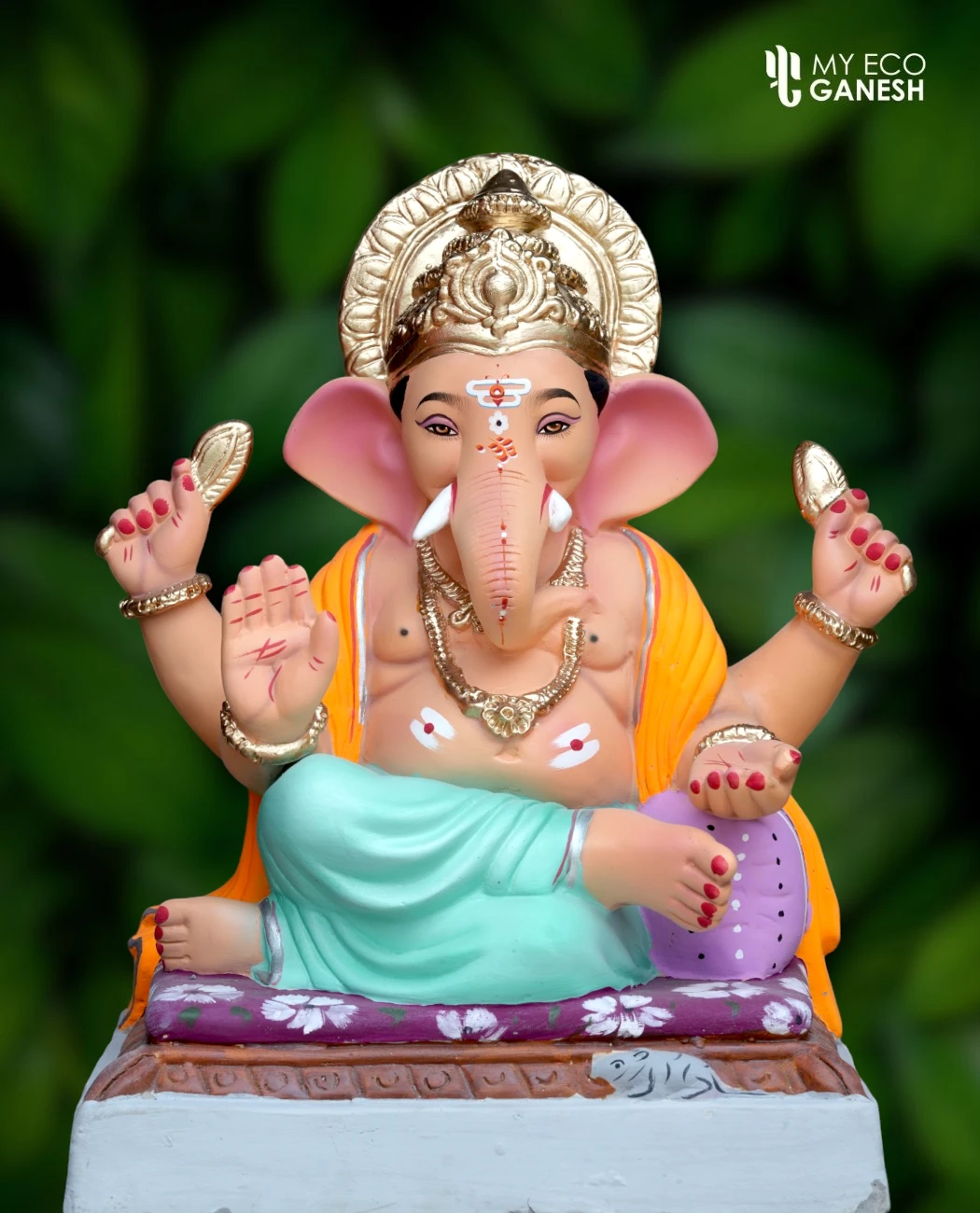 18 Inch Shivrekar Mukut Ganpati with green dhotar and orange uparna